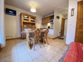 Charmant Studio Cabine à Praz-Sur-Arly, Ideal Pour 4 avec Parking, Proche Village et Remontées - FR-1-603-17